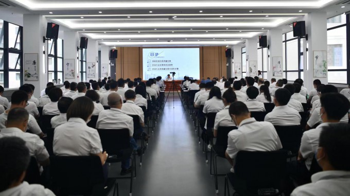 轉(zhuǎn)觀念 聚合力 重實干 向未來：集團(tuán)公司黨委副書記、總經(jīng)理馬明在省建筑設(shè)計院作專題講座